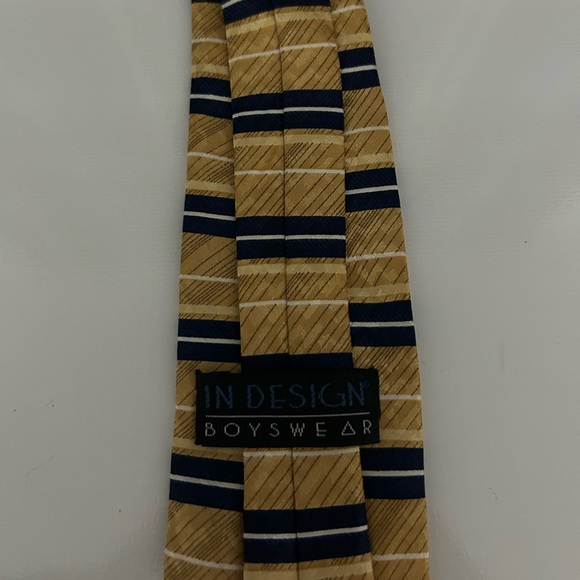 Boy's Clip On Tie Stripes - Picture 3 of 4